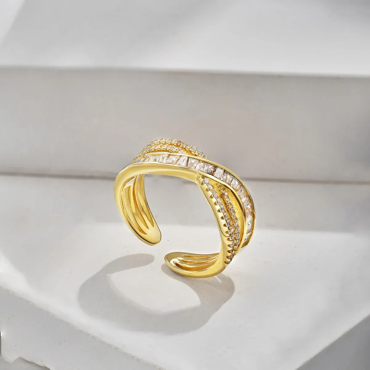 Baguette & Round Crossover Statement Ring - Gold