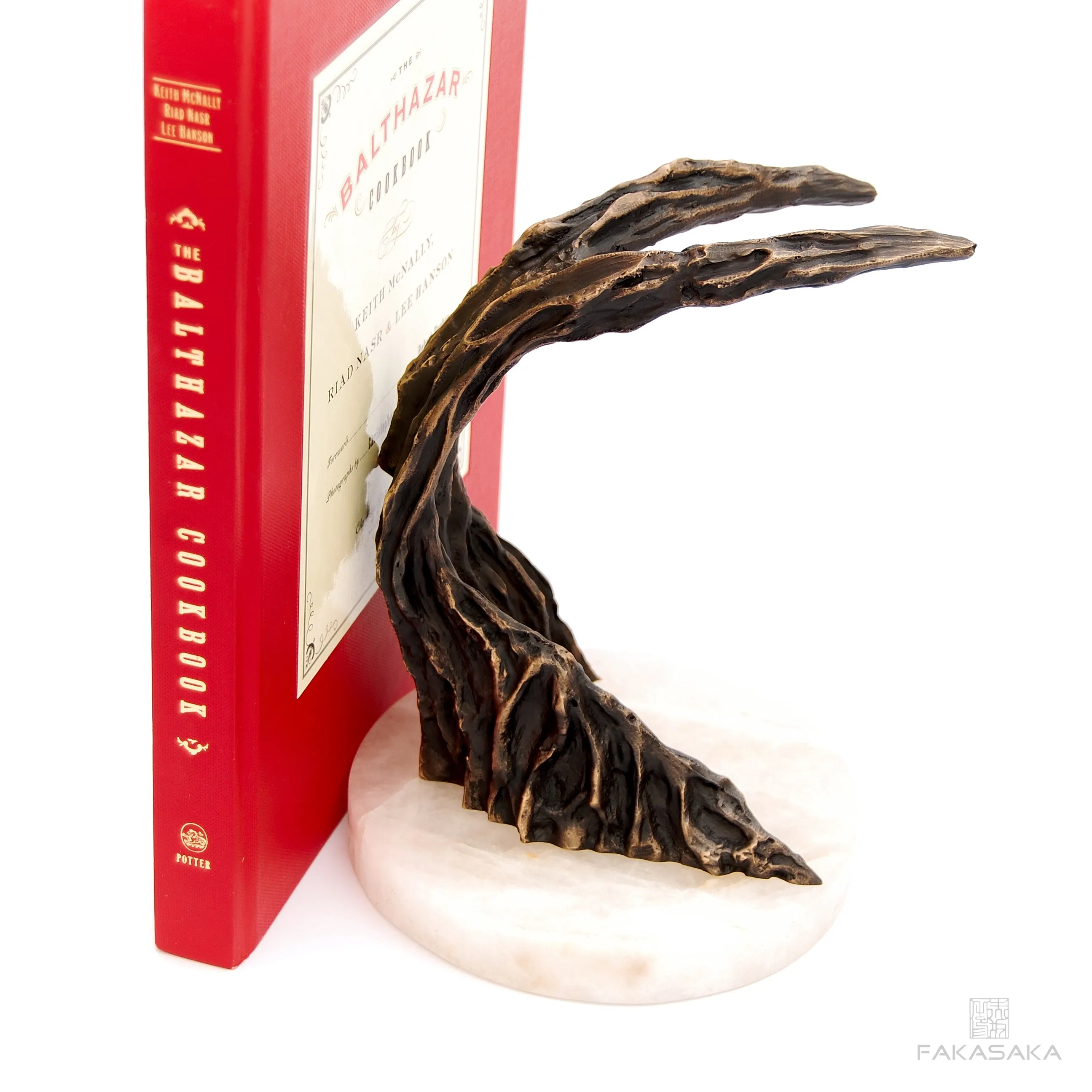 JOHNLEE 2<br><br>BOOKEND / DOOR HOLDER / SCULPTURE<br><br>BLACKBROWN BRONZE<br>ONYX