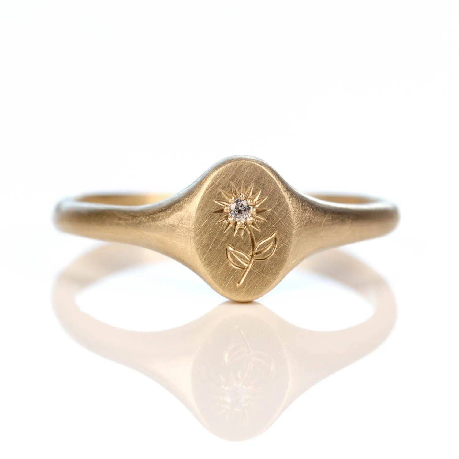 Oval Daisy Signet Ring •