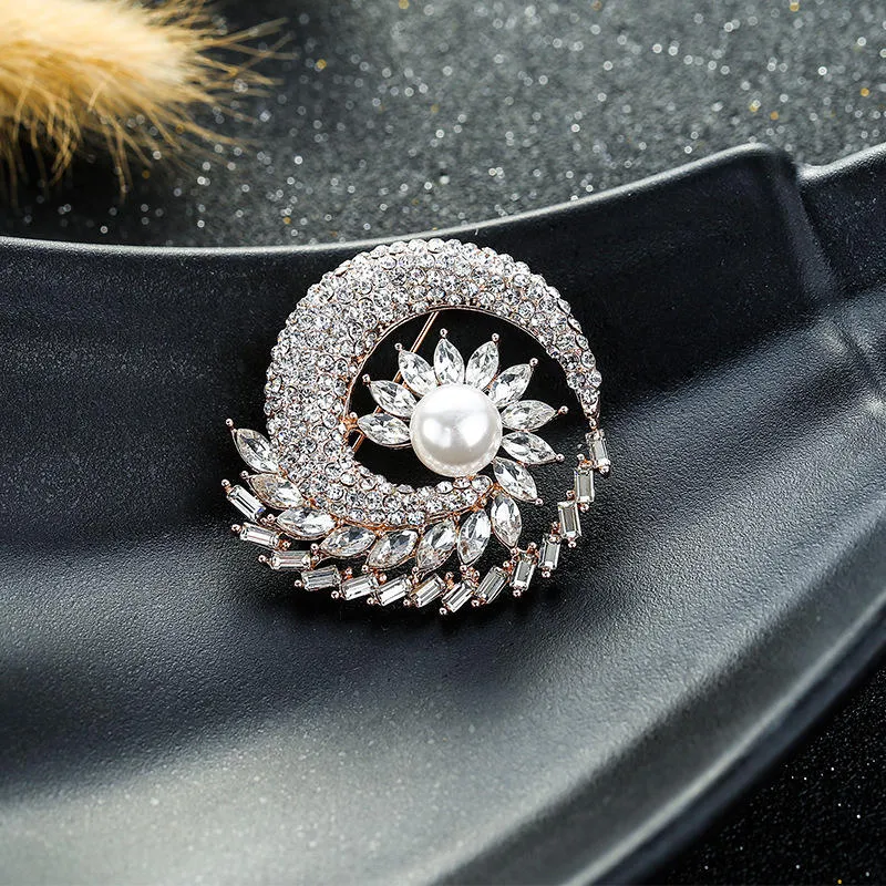 Sisslia 2024 High Quality Fashion Flower Alloy Crystal Gift Trend Diamond Brooch for Women