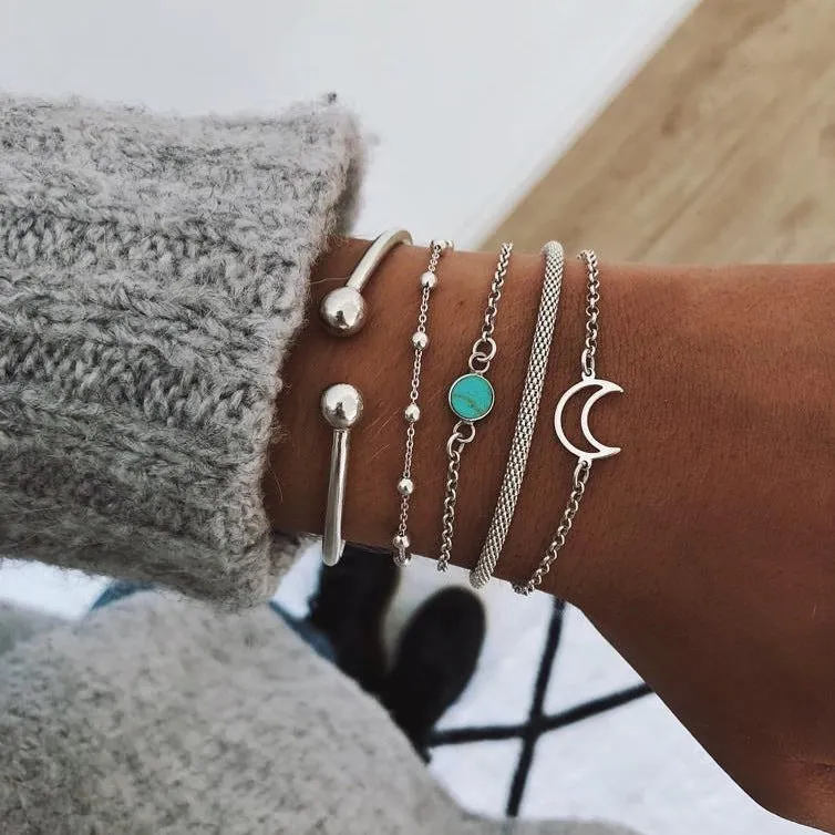 Turquoise bracelet moon bead chain